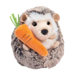 Spunky Hedgehog with Carrot